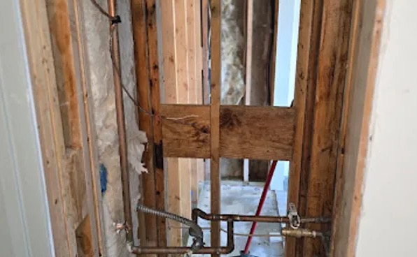 Frozen Pipe Water Removal in Fort Carson, CO